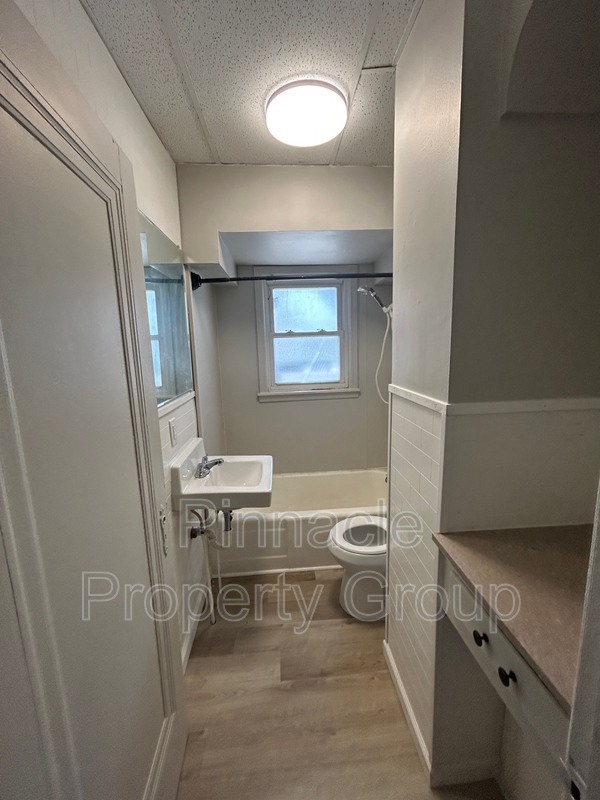 Photo - 834 N Leroy St