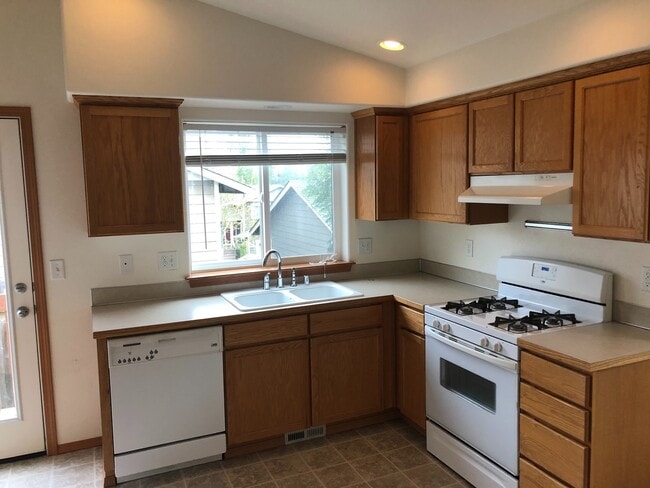 Photo - Charming Mount Vernon Home