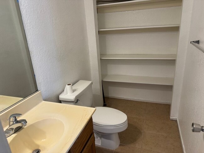 13901 Caliente Dr Unit A
