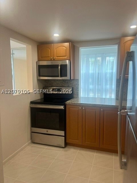 Building Photo - 17560 Atlantic Blvd Unit 514