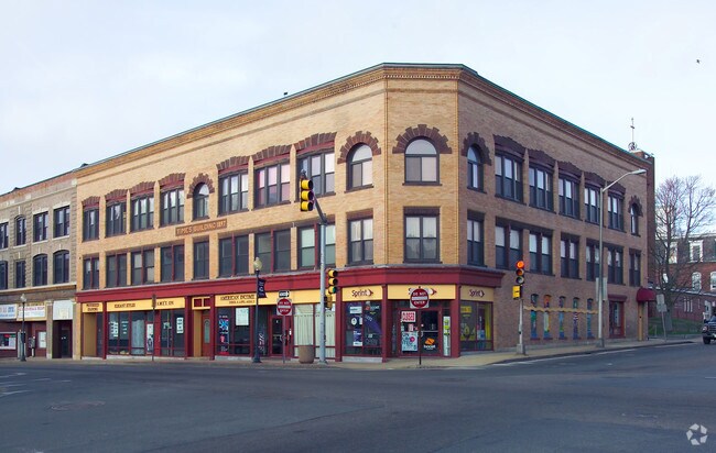 Photo - 1-13 Main St