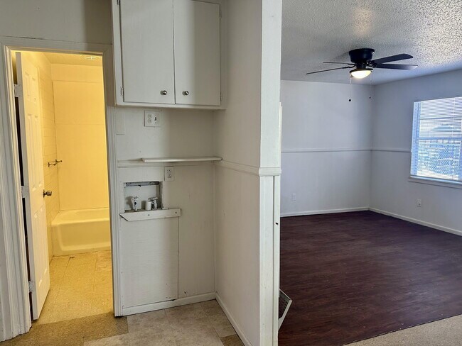 Photo - 1119 46th St