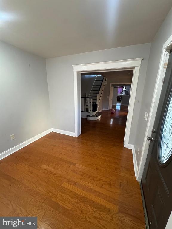 Photo - 5028 Whitaker Ave