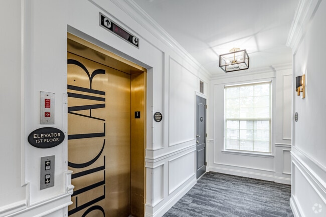 Interior Photo - BELLCLAIRE, LLC Rental