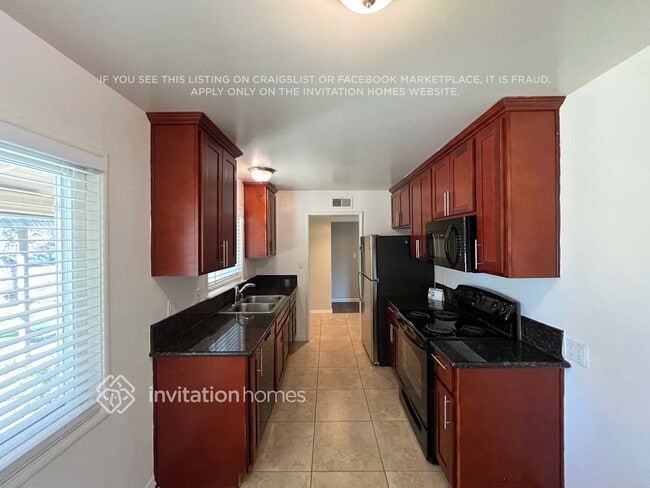 Photo - 3230 Wright St