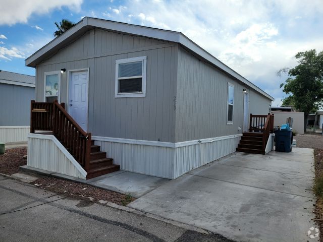 Building Photo - 2038 Palm St Rental