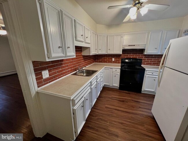 Photo - 66 Market St Unit 2