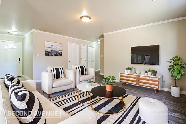 Photo - 203 Glenn Oak Dr