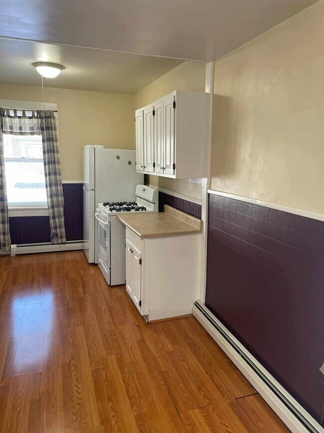 Photo - 87 Lincoln Ave Unidad A