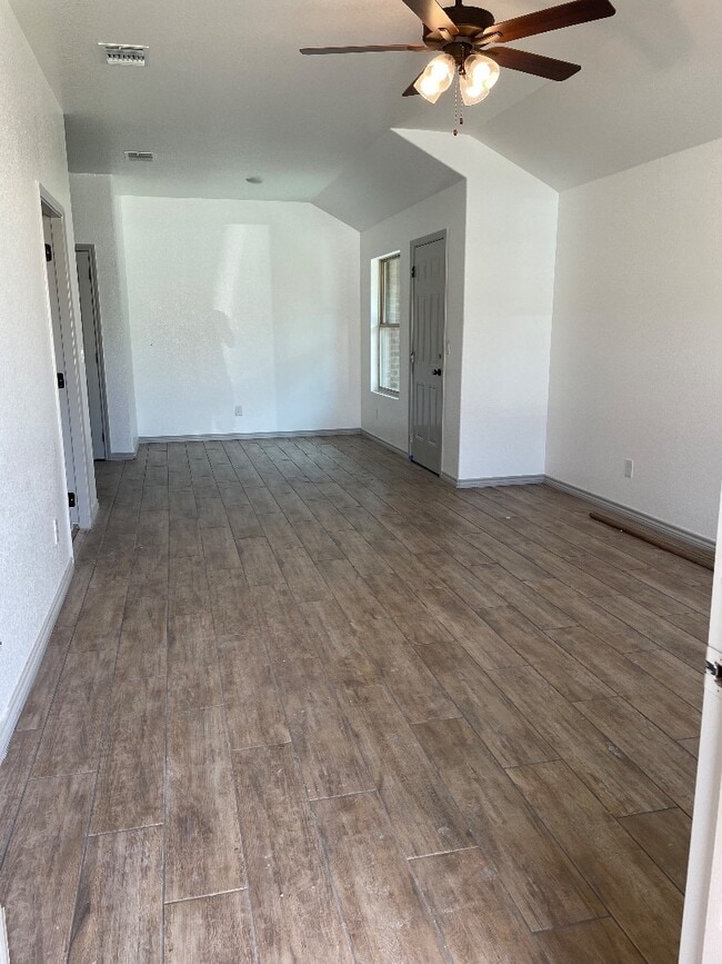 Photo - 2424 Duntov Dr