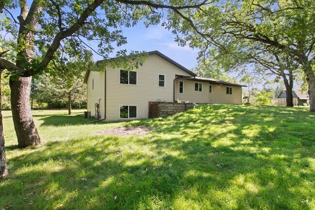 Photo - Rent in Andover 4 bd 3 ba 5 garage stalls, 1 AC avail NOW: $2,895/mo plus utilities.