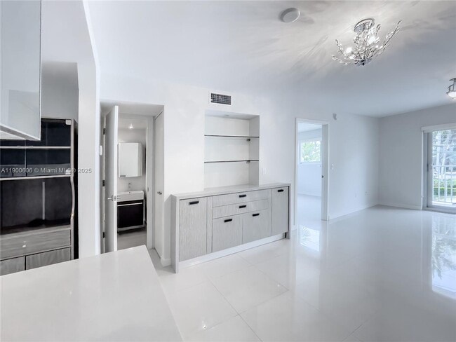 Photo - 1674 Bay Rd Unit 201