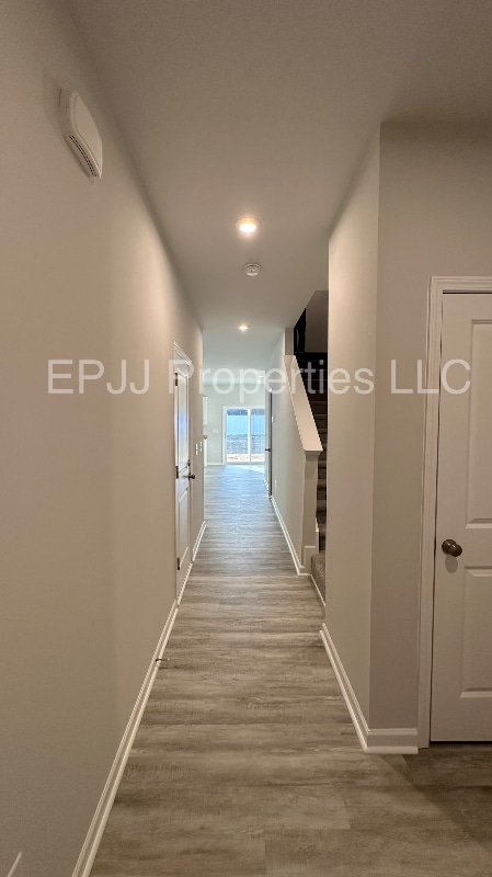 Photo - 141 Randwick Ln