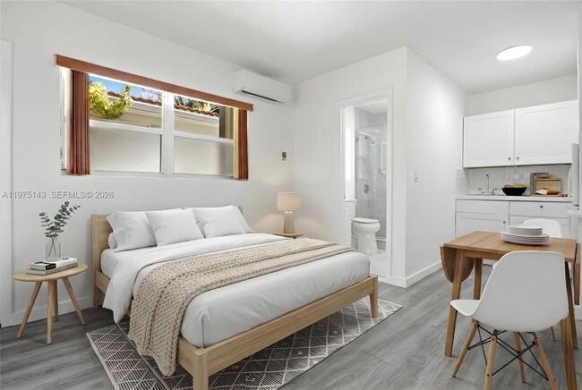 Building Photo - 2761 SW 33rd Ct