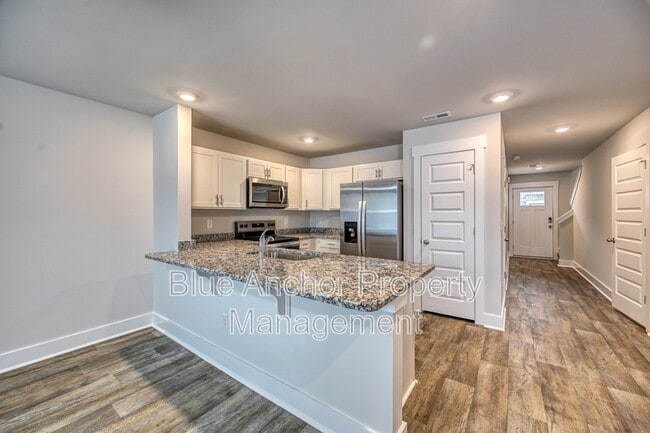 Photo - 103 S Grassland Rd