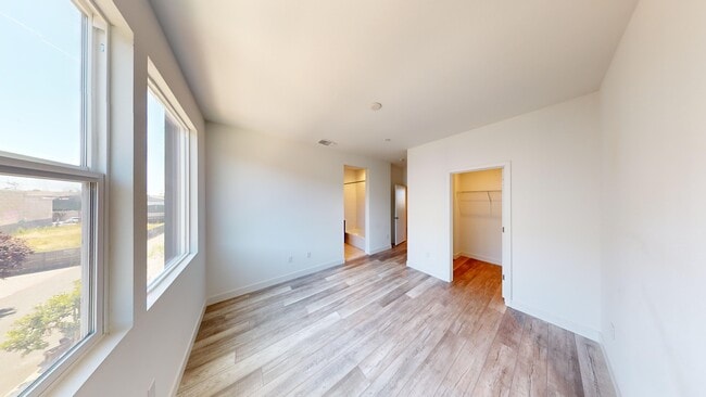 Photo - 1333 Pullman Way