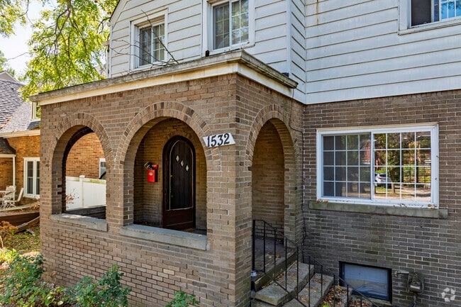 Photo - 1532 Packard St