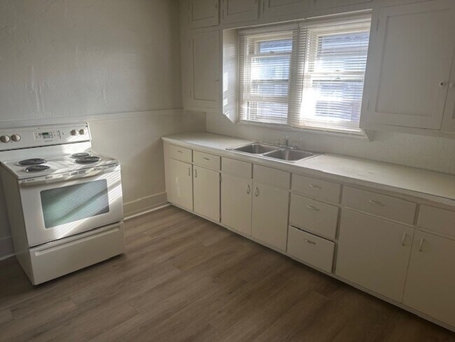 Photo - 2825 Madison Ave Unit 2825 Madison Ave Rear