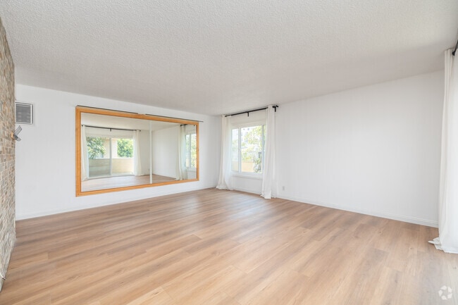 2BR, 2 BA - 990SF - Living Room