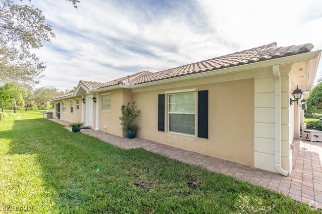 Building Photo - 7565 Rozzini Ln Rental