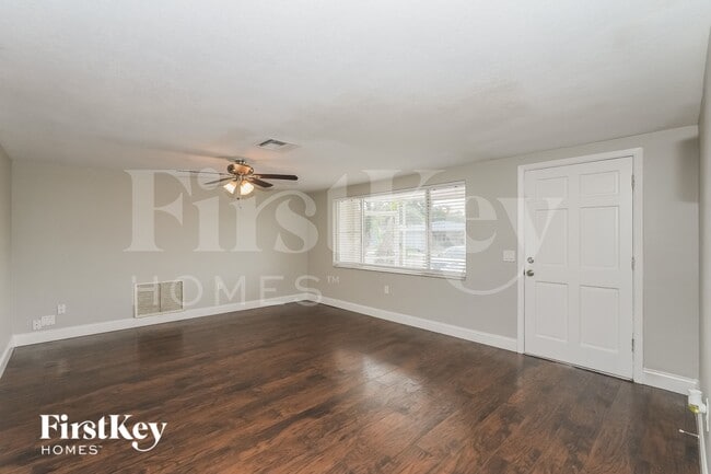 Photo - 3625 Galway Dr