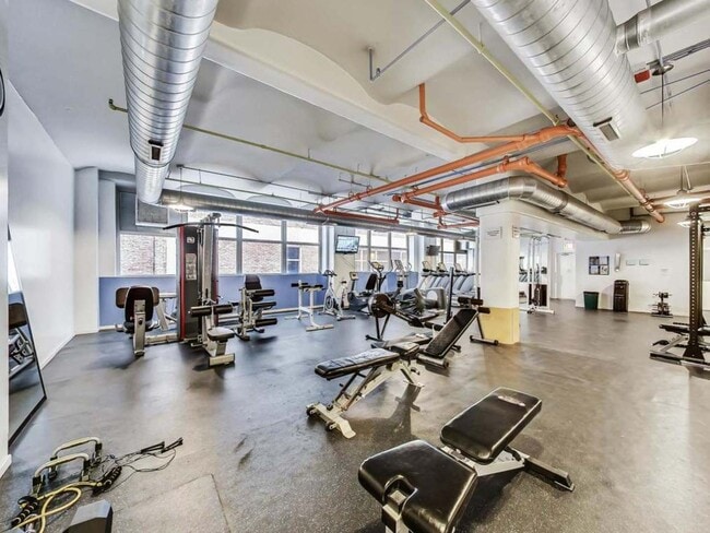 Photo - 500 S Clinton St Unidad 215