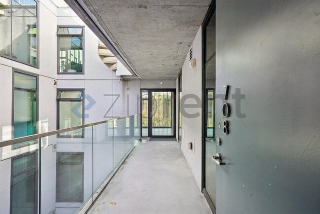 Photo - 8 Octavia St