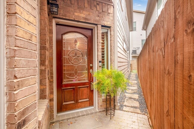 Photo - 1524 Birdsall St