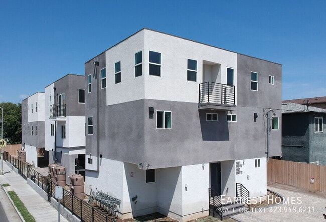 Building Photo - 2219 1/2 W Court St-