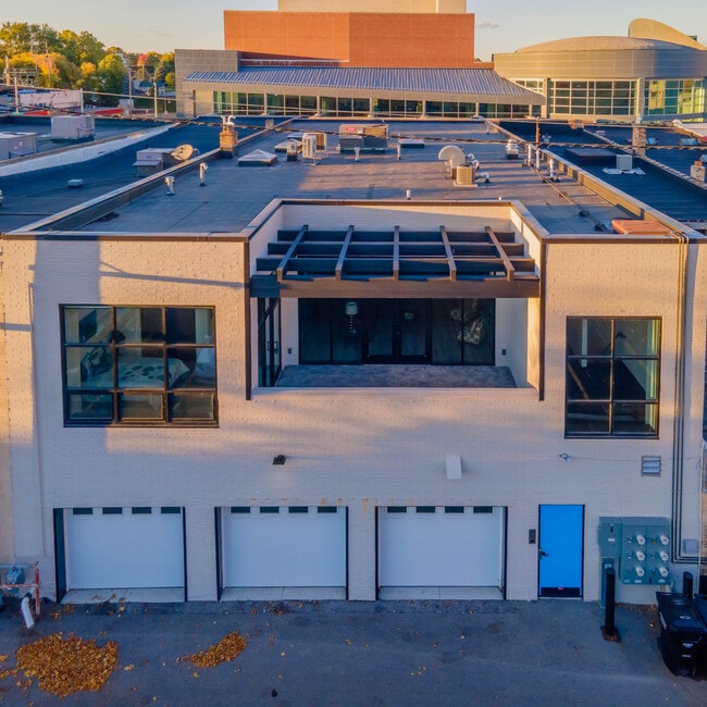 Photo - 423 W College Ave Unidad 203