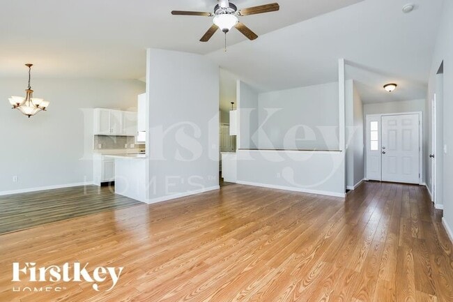 Photo - 456 Fawn Run Dr