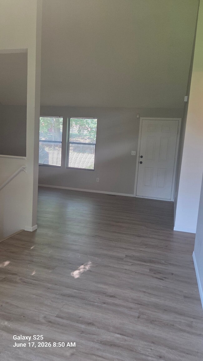 Photo - 3305 N Tracy Ave