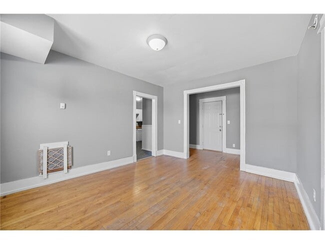 Photo - 568 N Farrington St Unit 1