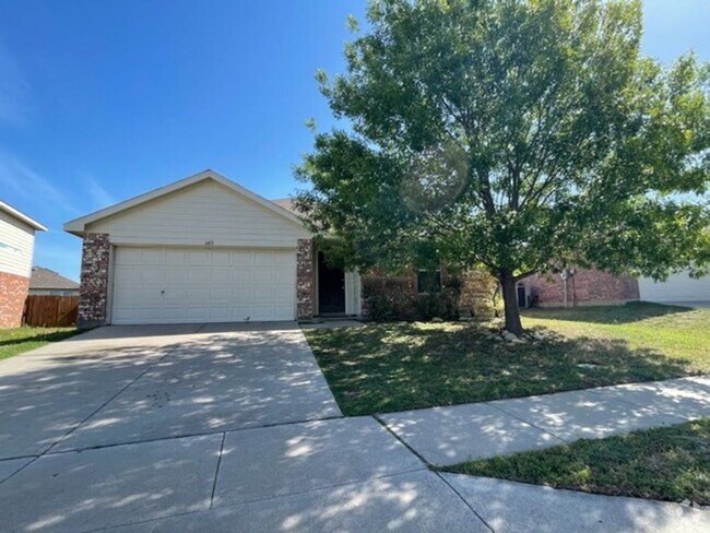 Building Photo - Beautiful Single Family Home in Saginaw