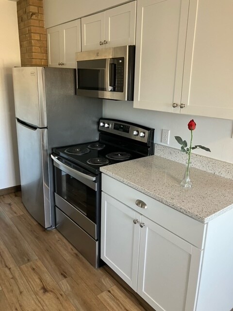 Ponderosa Apartments - Ponderosa Apartments