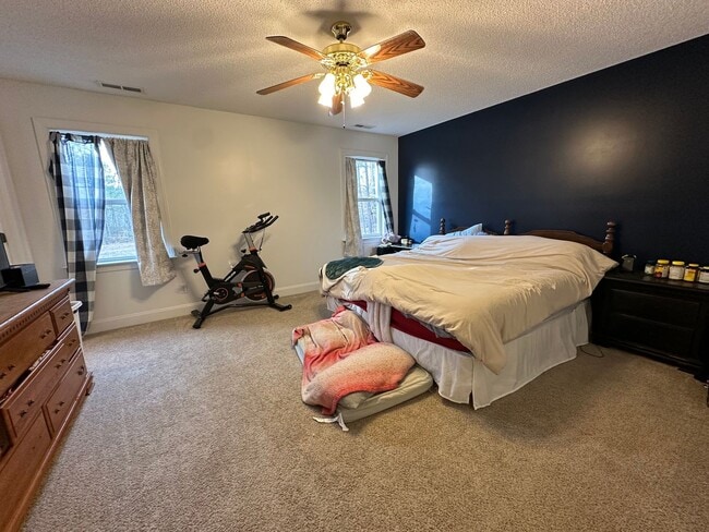 Photo - Elegant Waterfront Retreat