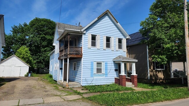 Photo - 212 1/2-207 1/2 N 11th St Unidad Apartment 207; Lower