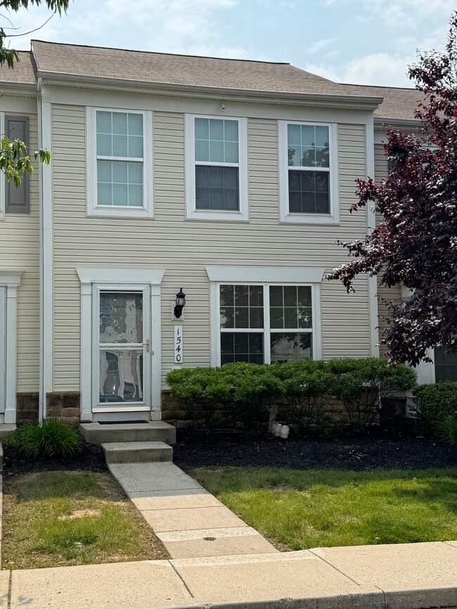 Frente exterior - 1540 Artisan Ct