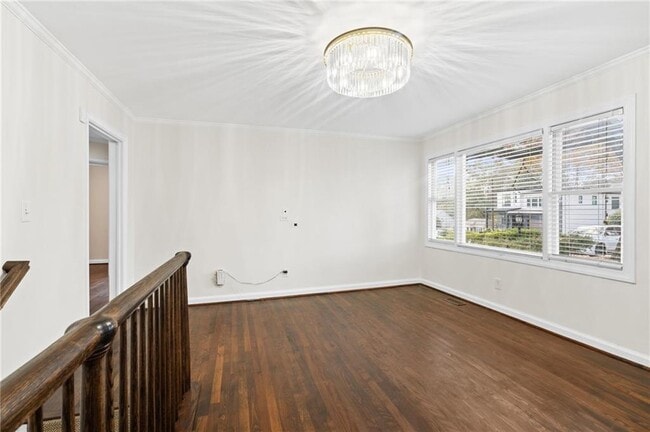 Photo - 1135 Vista Trail NE