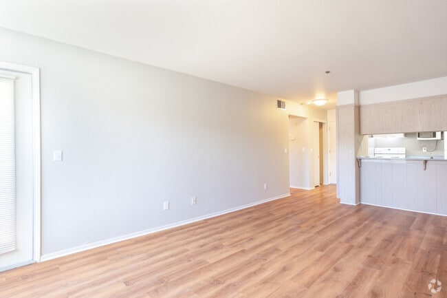 2HAB, 2BA - 796 ft² - Somerset Apartments