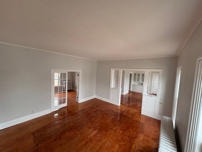 Photo - 925 Minnesota St