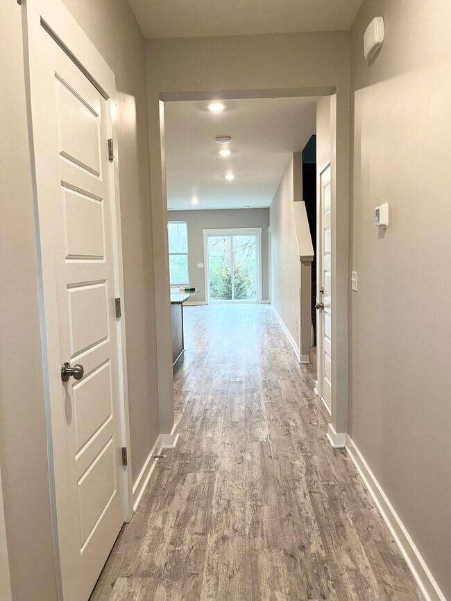 Photo - 4238 Aragorn Way