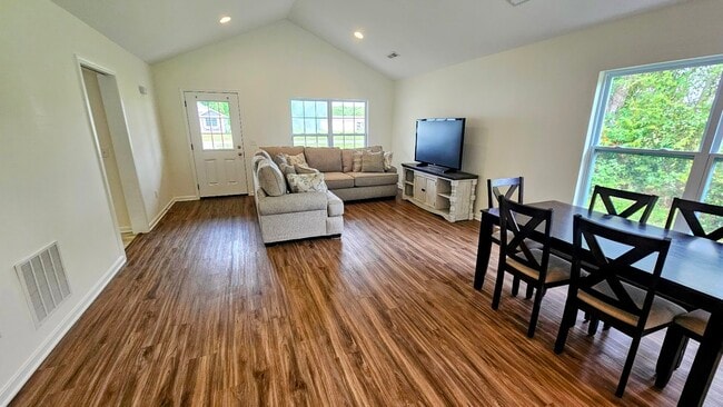 Photo - 178 Sitting Bull Dr