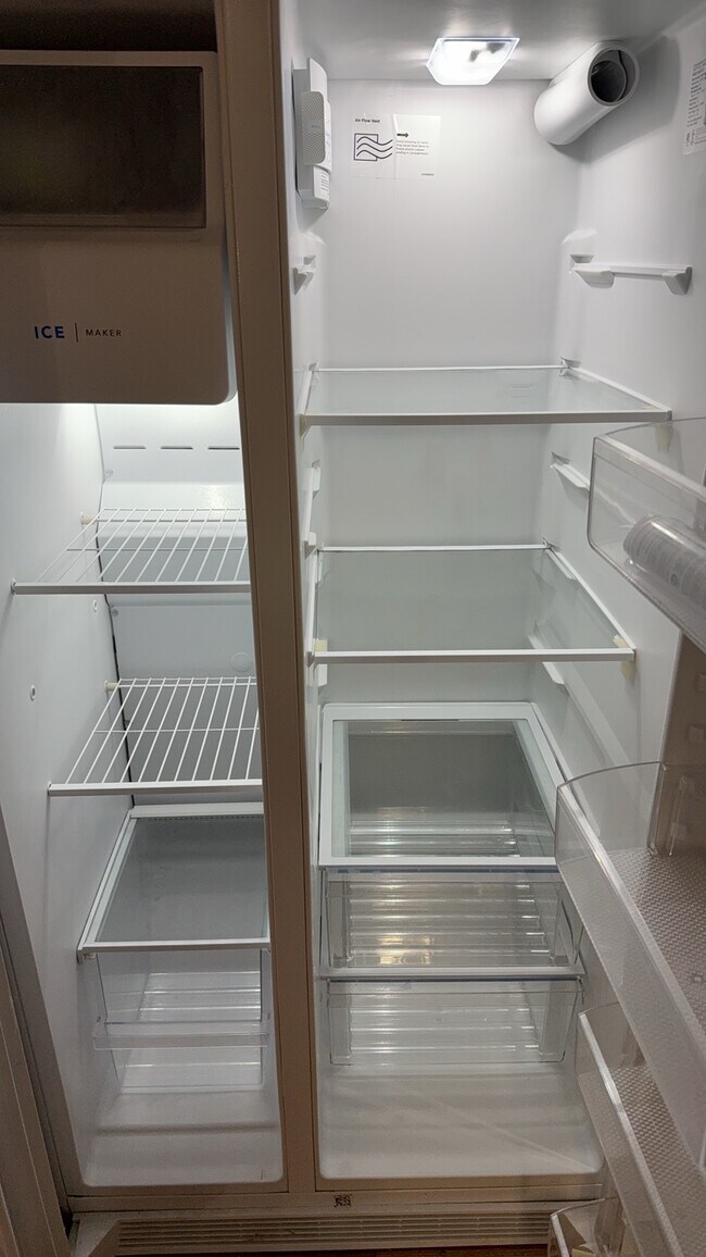 Photo - 3073 Eggert Rd