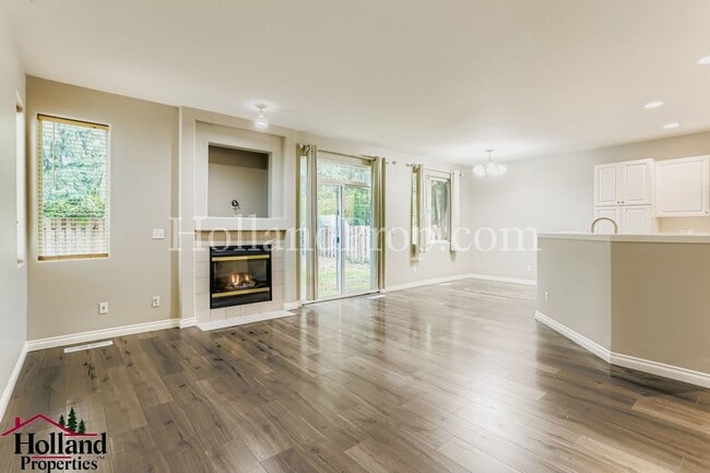 Photo - 4-Bedroom Home in Prime Hillsboro Location