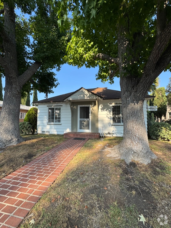 Building Photo - 5052 Colfax Ave Rental