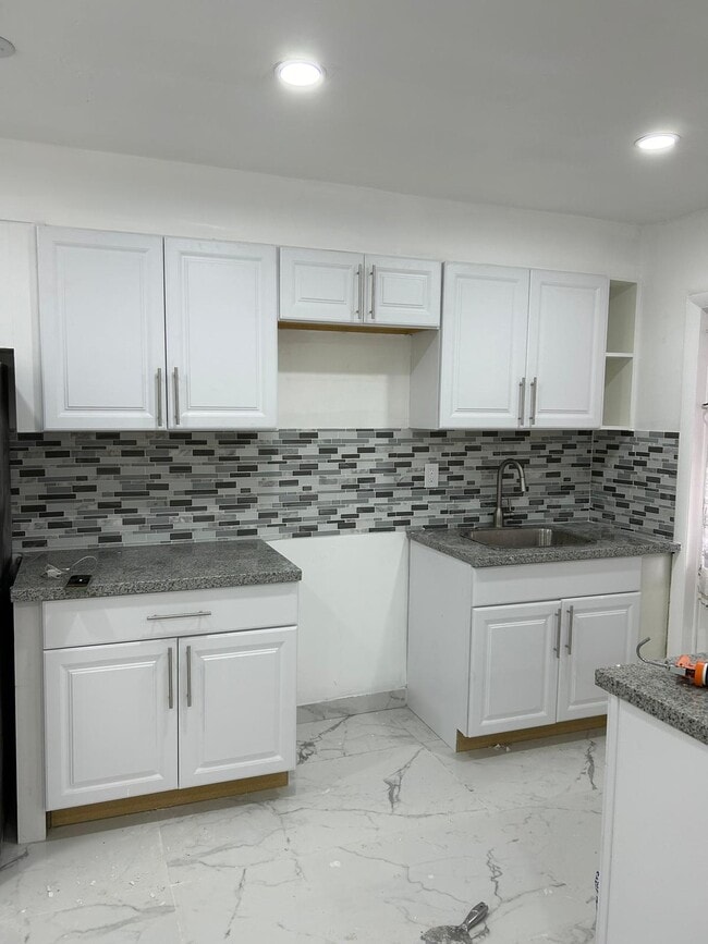 Photo - 1555 NE 129 ST NORTH MIAMI FL