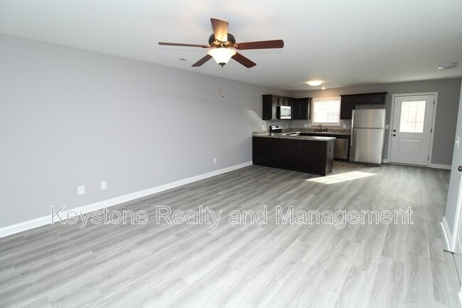 Photo - 1725 Manning Dr
