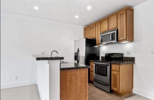 Photo - 10982 Roebling Ave Unidad 518