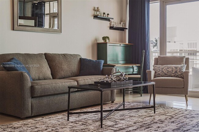 Photo - 3250 NE 1st Ave Unidad 719